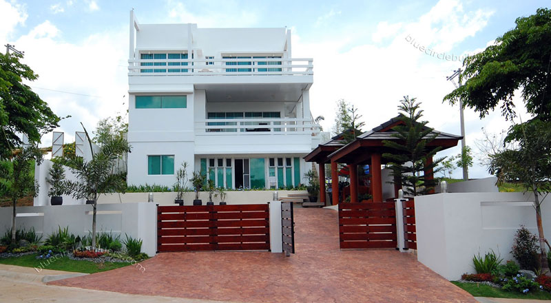  Modern  Home  Architecture in Tagaytay City