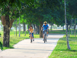 Enjoy pristine jogging and biking paths at the Lakeshore