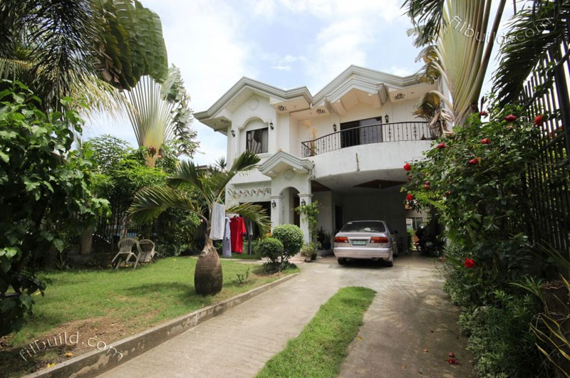 Real Estate Cebu City Elegant 5 Bedrooms Home in Talamban