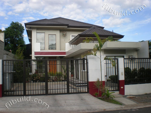 Real Estate 4 Bedrooms, 5 Baths with Guest House for Sale in Quezon City - FLOOD FREE
