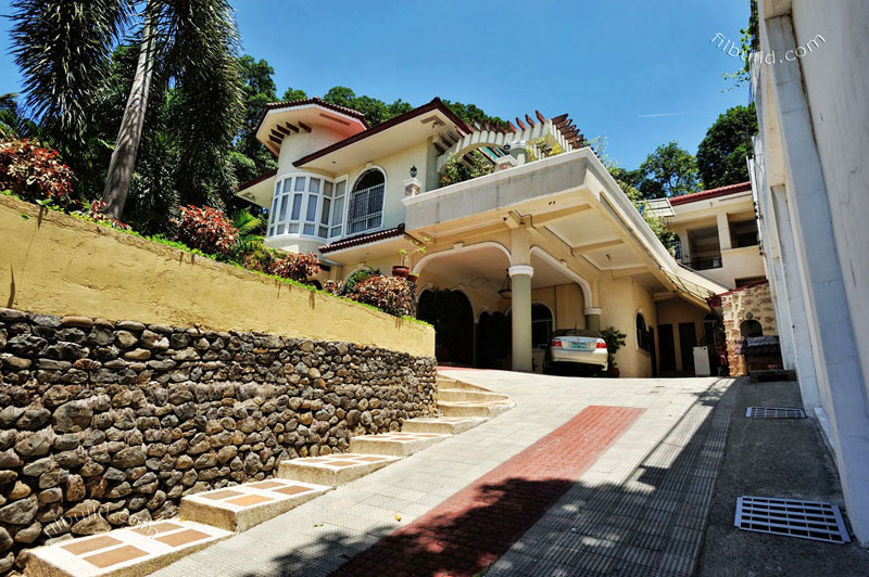 Real Estate Luxury Home For Sale in Olongapo City